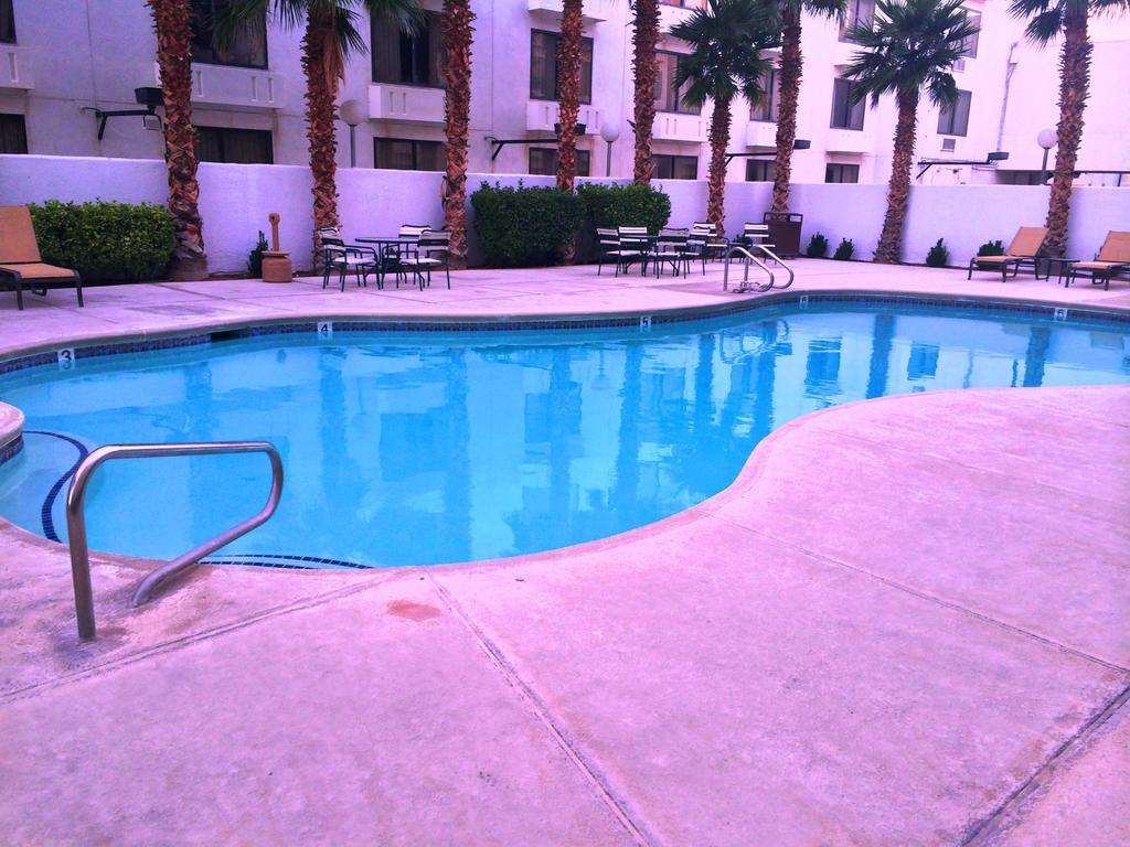 Ramada By Wyndham Terrible'S Hotel & Casino Jean Buitenkant foto